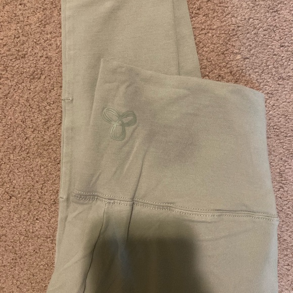 TNA light green leggings - Picture 3 of 3
